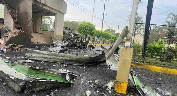 Colombia: moto-bomba contro una caserma Granada, due morti