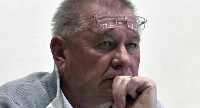 Ucciso dai russi il sindaco di Gostomel mentre distribuiva medicine