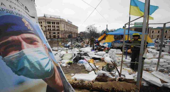 Kharkiv, distrutto l’ateneo di Karazin. Missili sulla regione di Odessa