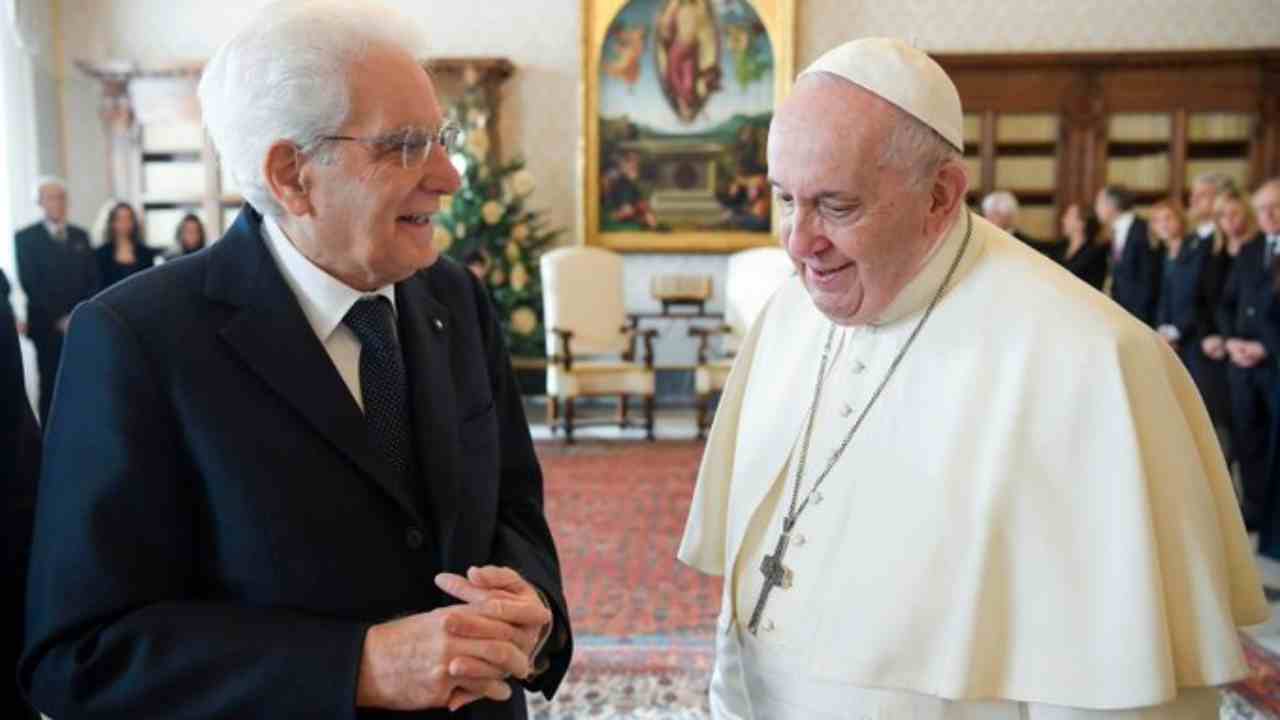 Mattarella al Papa: “I suoi appelli richiamano chi governa al dialogo”