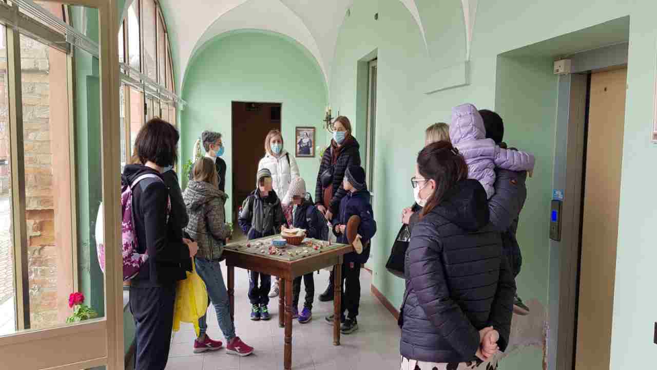 Ucraina, nel Piacentino le suore lasciano casa per accogliere i profughi