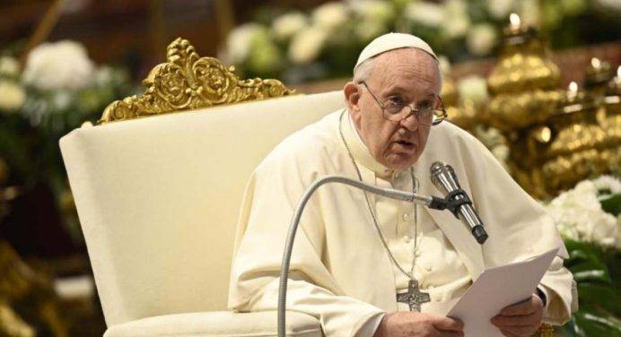 Il Papa alle Chiese Orientali: “Il cibo diminuisce e il fragore delle armi aumenta”