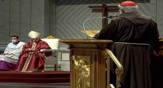 Cardinal Cantalamessa: “Facciamo tutti una vera Pasqua, passiamo a Colui che non passa”