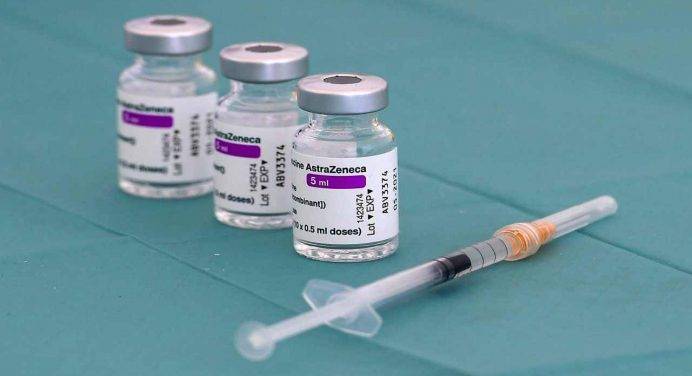 Vaccini bivalenti aggiornati disponibili agli over12 su richiesta