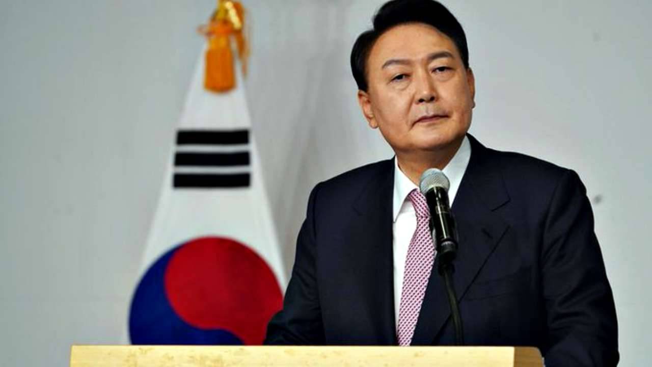 Yoon Suk-yeol ha giurato: è il nuovo presidente della Corea del Sud