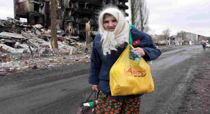 Ucraina, bombardamenti russi nel Donetsk uccidono 3 civili