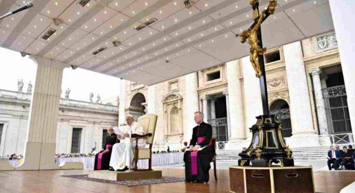 Udienza generale, Papa: “Oggi c’è tanta ipocrisia religiosa e clericale”