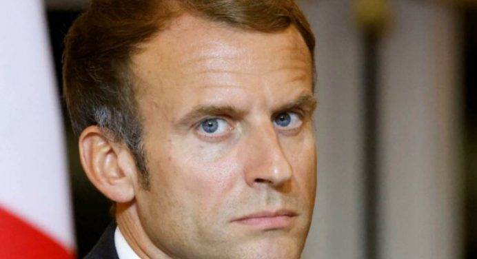 Francia, exit-poll: Macron perde la maggioranza assoluta