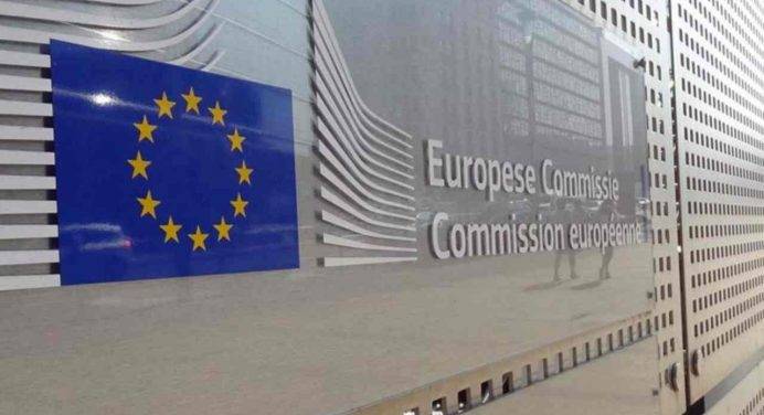 Status candidatura Kiev: venerdì la decisione della Commissione Ue