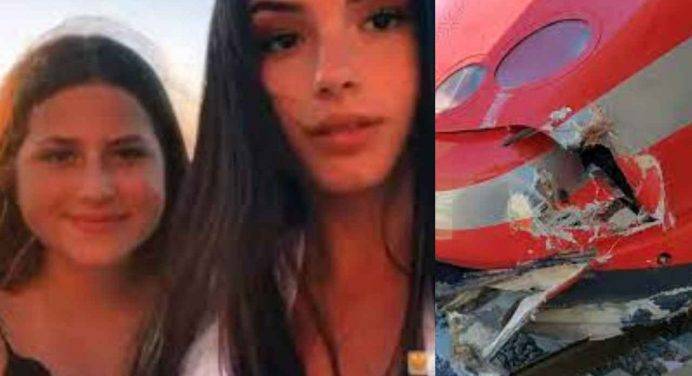 L’ultimo saluto a Giulia ed Alessia Pisano, morte sotto un treno dell’alta velocità