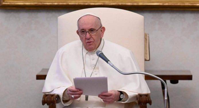 Papa Francesco: “Azione di prevenzione per contrastare la violenza contro le donne”