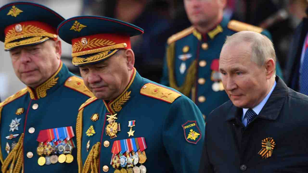 Nuovo decreto di Putin: “Tutti i paramilitari dovranno giurare fedeltà”