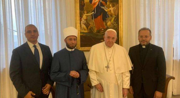 Papa Francesco ha incontrato lo Sceicco Osama Al-Azhari