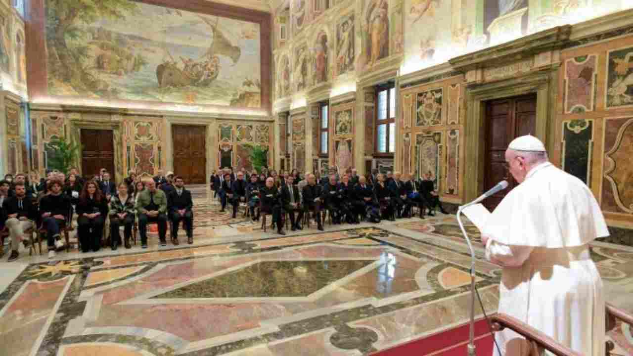 Il Papa ai partecipanti del Christmas Contest: “La musica umanizza, lavorate per la pace”