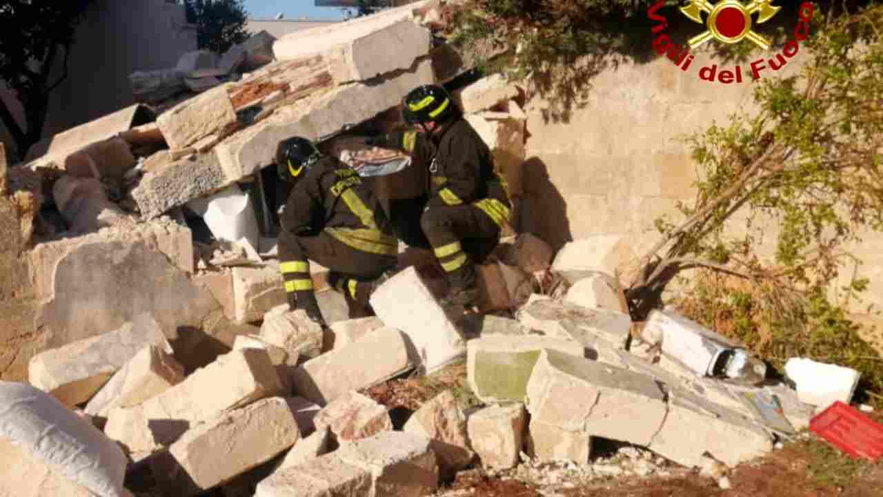 Fuga di gas, crolla abitazione: grave un’anziana nel Leccese