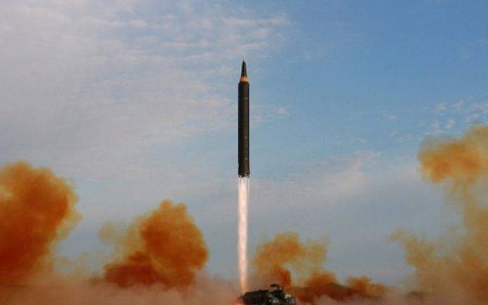 Corea del Nord test missile