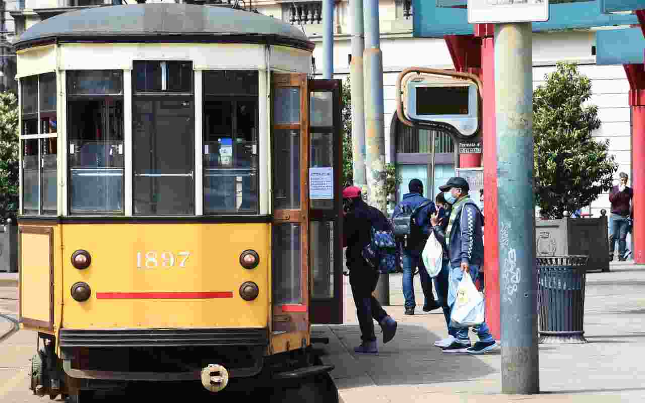 Milano: 14enne travolto e ucciso da un tram