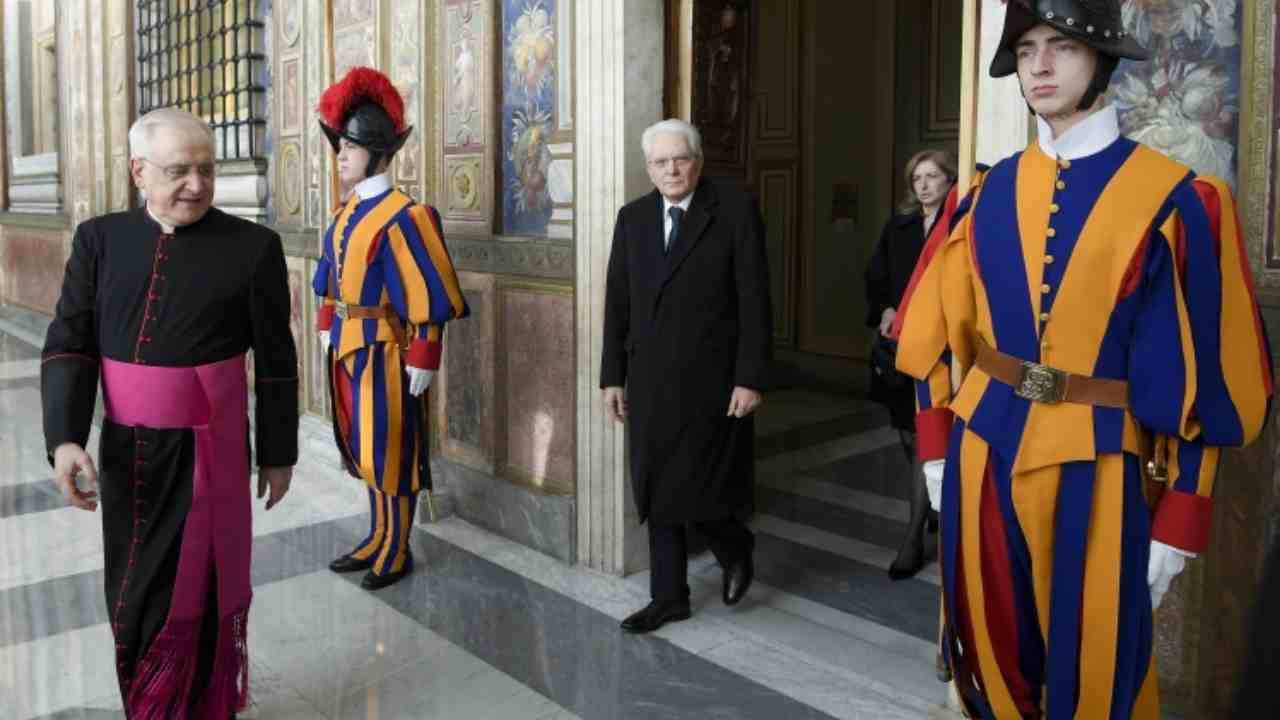 Mattarella: “Benedetto XVI figura indimenticabile per il popolo italiano”