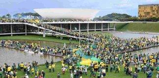 Brasile assalto Parlamento