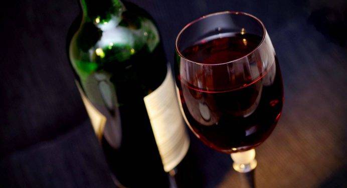 Dott. Bosco: “Etichette con allarmi sul vino? A rischio il made in Italy”