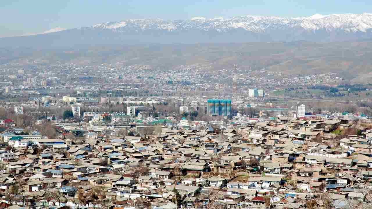 Terremoto di magnitudo 6,8 ha colpito il Tagikistan orientale