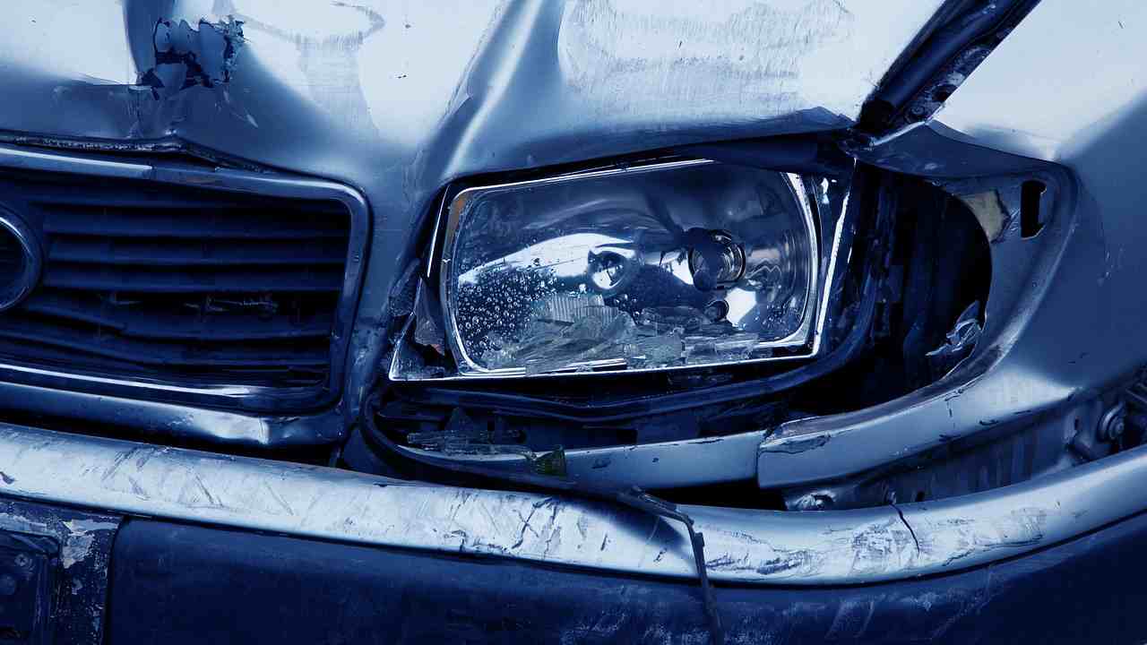 Doppio incidente d’auto nelle strade del Sud Sardegna: 1 morto e 5 feriti gravi