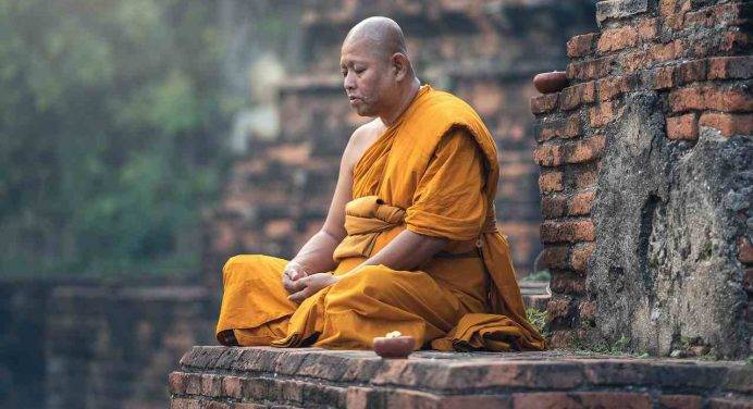Birmania: 30 civili uccisi dai militari all’interno del monastero di Shan