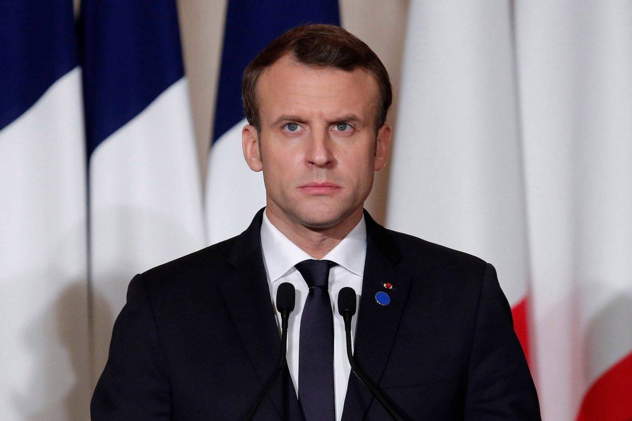Proteste in Francia, Macron: ingiustificabili gli attacchi alle istituzioni