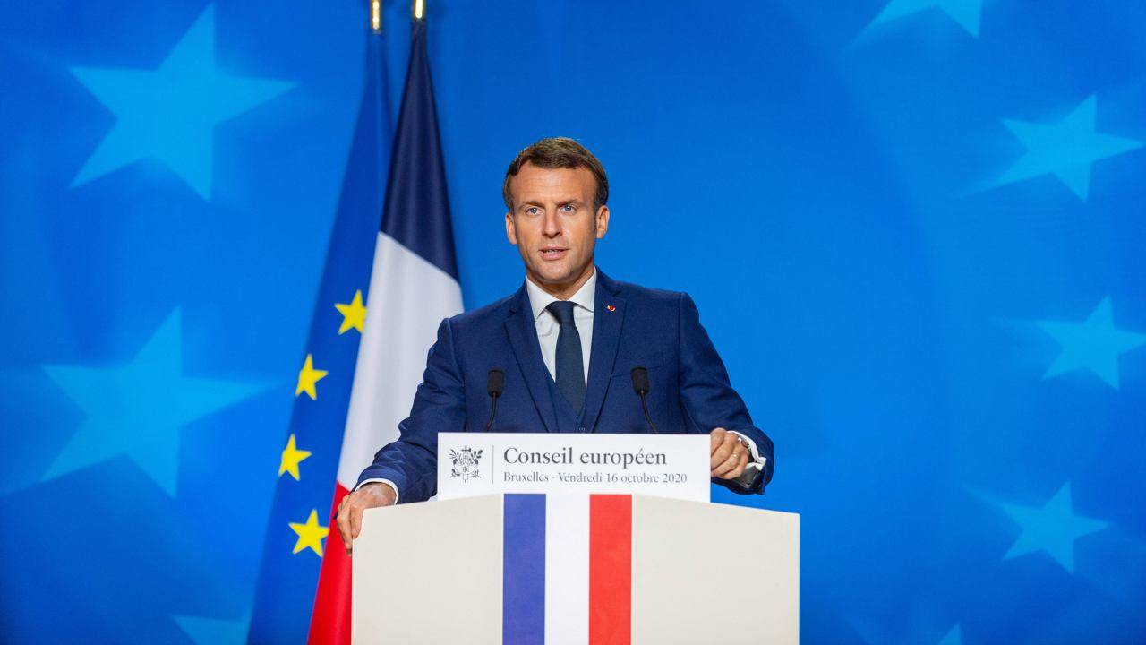 Macron: “La Francia non esclude truppe di terra in Ucraina”
