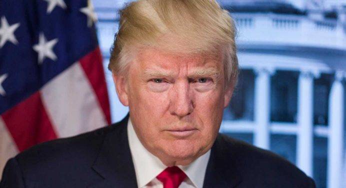 Usa, il gran giurì non si riunisce: slitta la decisione su Donald Trump