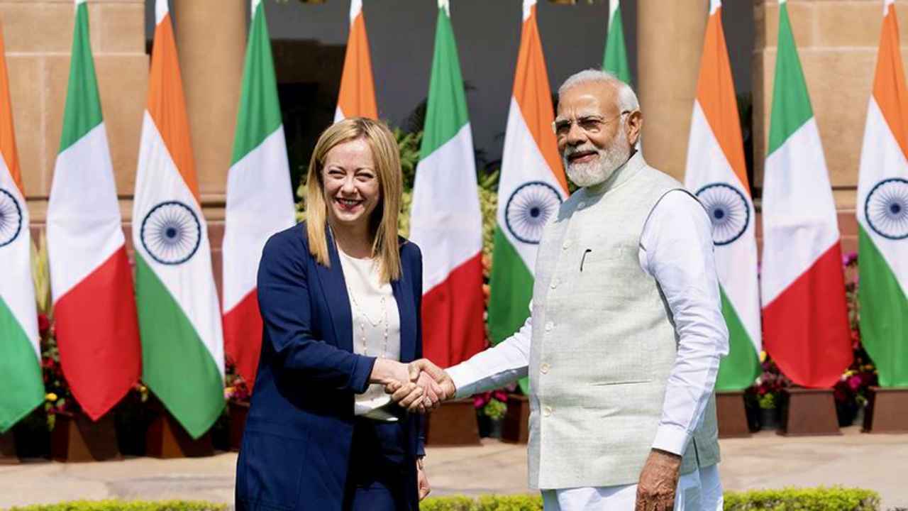 New Delhi, Meloni a Modi: “Italia-India unite a difesa di democrazia e libertà”