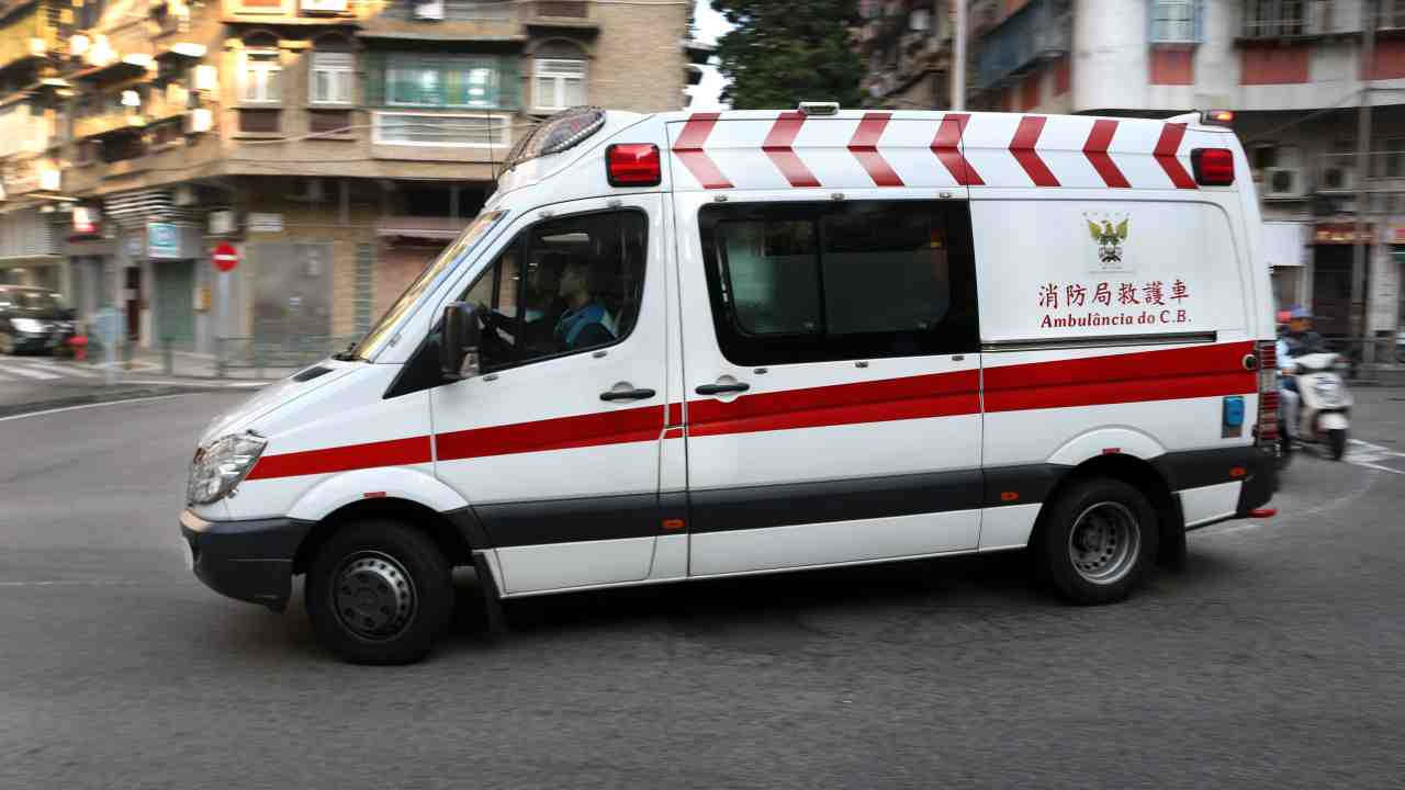 Cina: 29 morti per un incendio in ospedale a Pechino, arrestate 12 persone