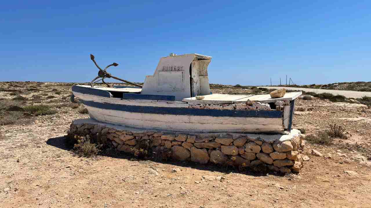 Nuovi sbarchi a Lampedusa: recuperata la salma di un uomo