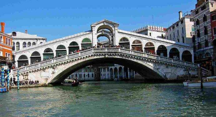 Venezia: al via il contributo per accedere in città