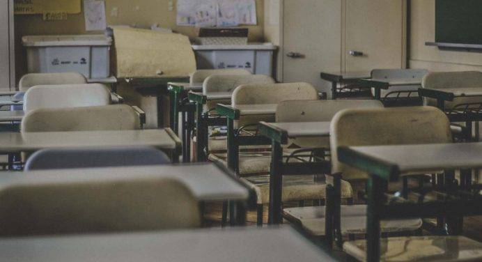 Allarme dispersione scolastica: 105 genitori denunciati nel Napoletano