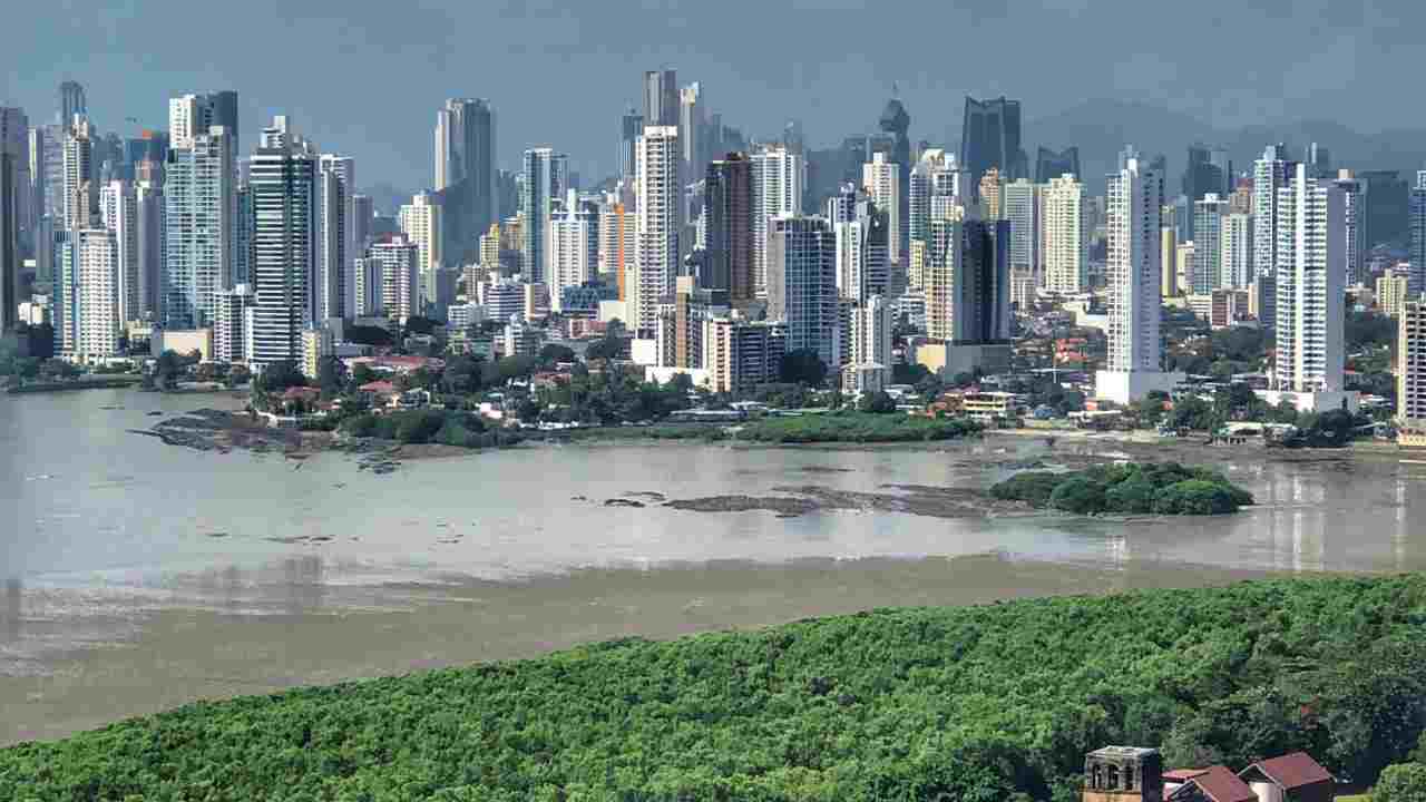Terremoto di magnitudo 6.6 in mare tra Panama e Colombia