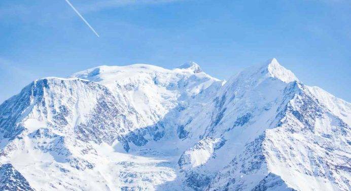 Monte Bianco: due alpinisti bloccati a 4.060 metri