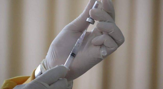 Ue autorizza il vaccino Pfizer contro il virus sinciziale