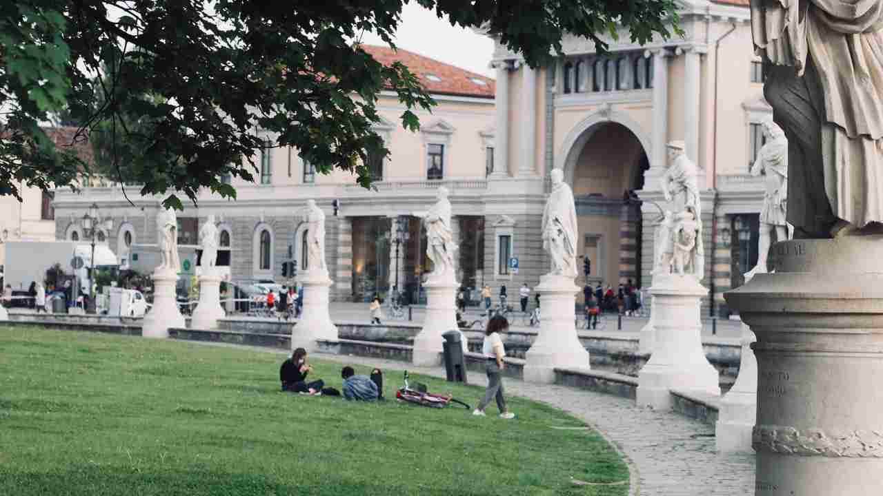 Padova: crolla il solaio in una residenza per studenti