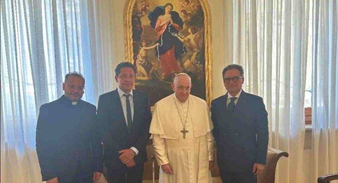 Il Papa benedice le iniziative dell’Associazione Bambino Gesù del Cairo