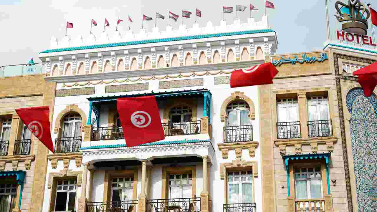 Tunisia: oltre 1200 migranti clandestini espulsi da Sfax