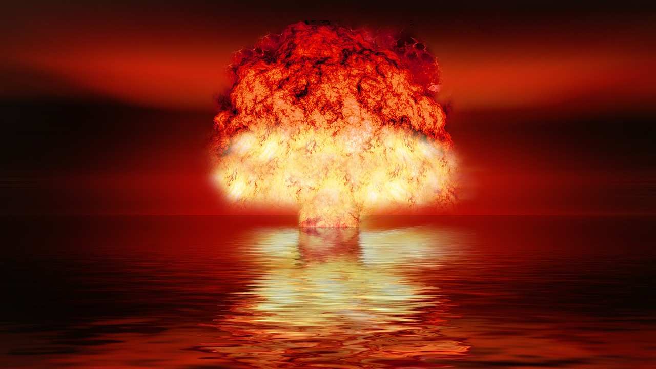 Test nucleari: la follia della politica atomica