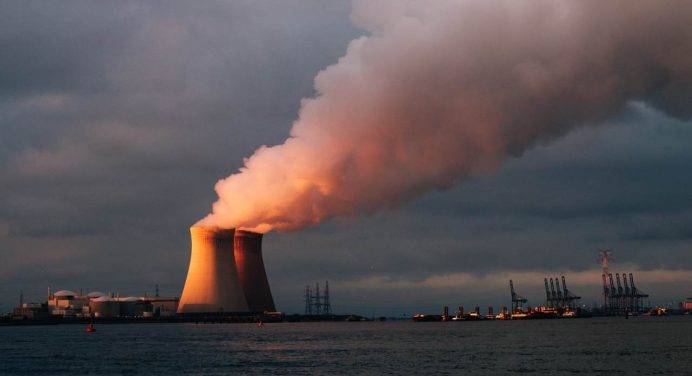 Fukushima: rilasciata acqua radioattiva nell’oceano. Cina blocca import