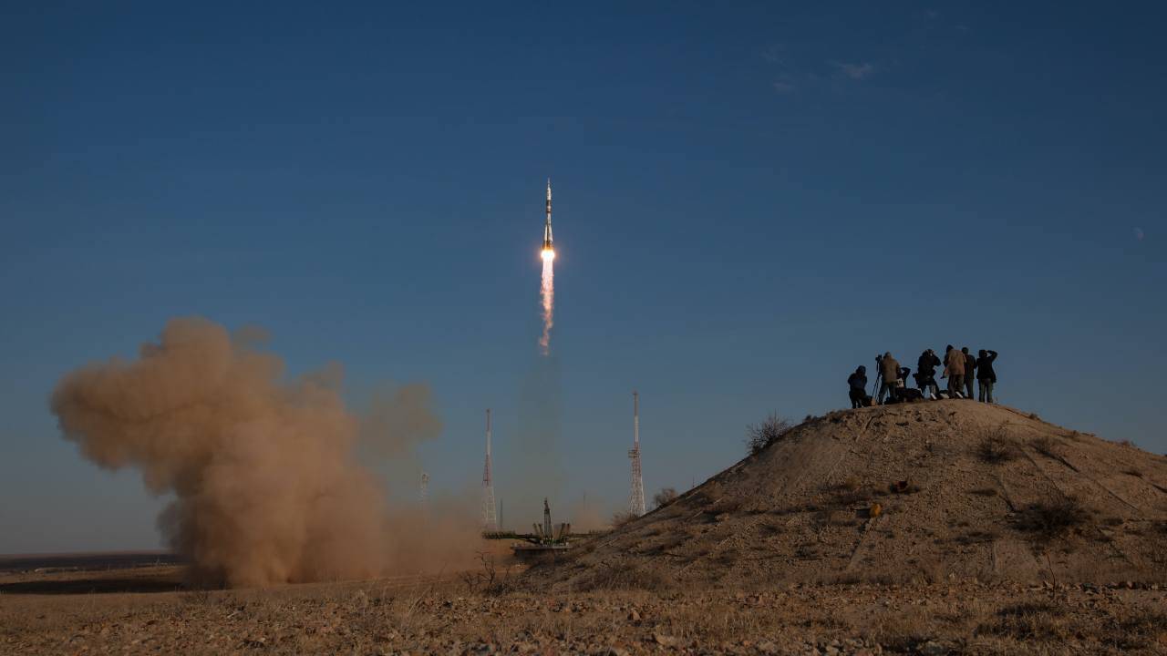 Kazakistan: decollato da Baikonur il razzo russo Soyuz-2