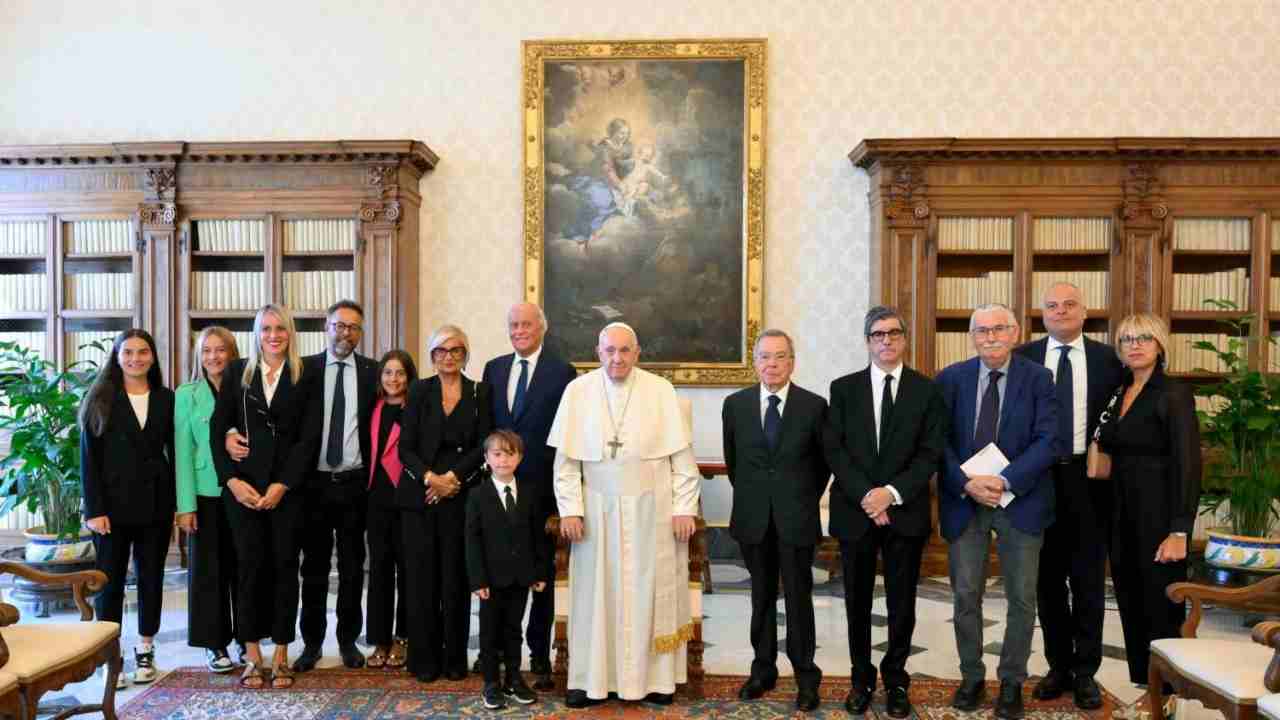 A Papa Francesco il Premio “è Giornalismo”
