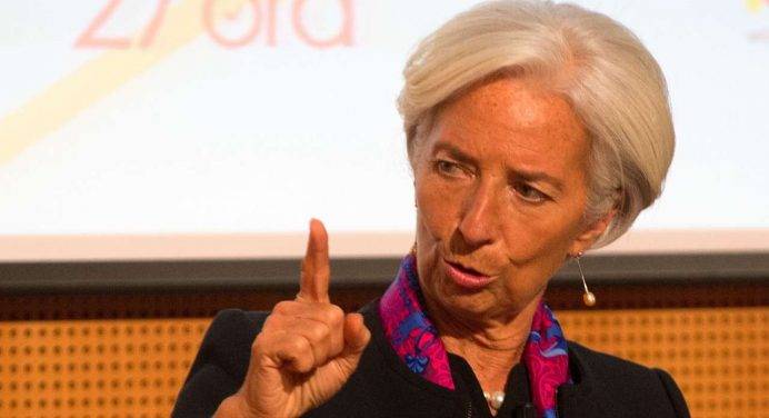 Lagarde (Bce): “Continua il processo di disinflazione, ma Eurozona debole”