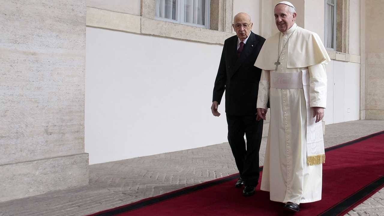 Napolitano: il ricordo commosso del Papa e il telegramma alla moglie Clio
