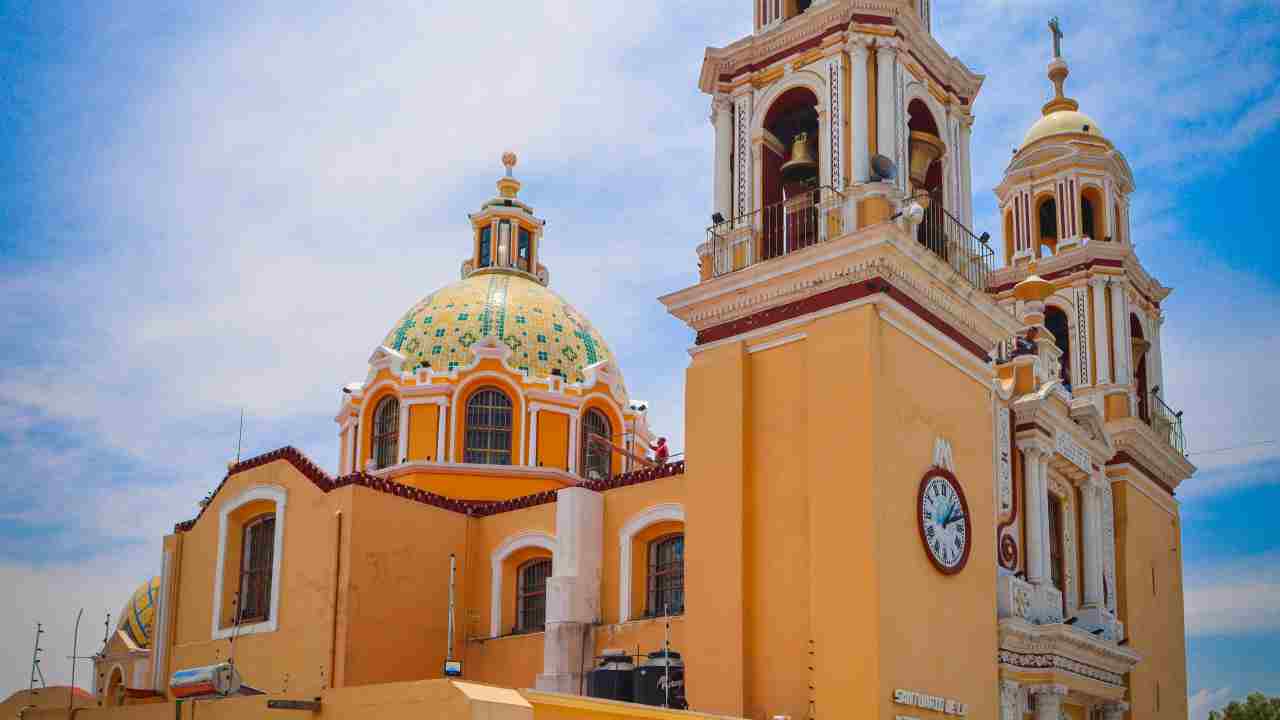 Messico: crolla il tetto di una chiesa durante un battesimo, morto anche un neonato