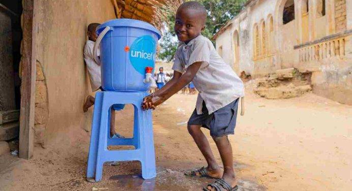 Pace (UNICEF Italia): “Perché è vitale per i bambini del mondo lavarsi le mani”