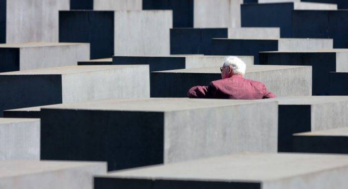 Anziani, solitudine e povertà: soluzioni a un dramma sociale